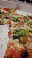 Roni Pizza food