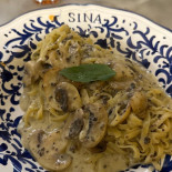 Sina Pasta Forest Nourriture
