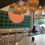 Tadao Poke À l'intérieur