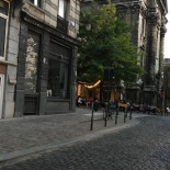 Minimes Cafe Exterior