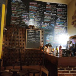 Le Pantin À l'intérieur