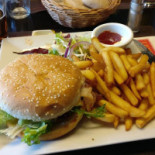 Brussels Grill Toison D'or Comida