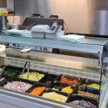 Mr. Chopan À l'intérieur