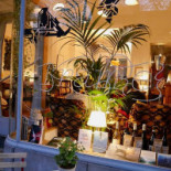 Tram{e} À l'intérieur