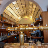 Kastar Cafe À l'intérieur