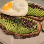 Seven Cavell Nourriture