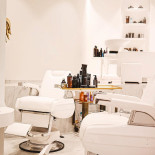 Ultra Asylum À l'intérieur