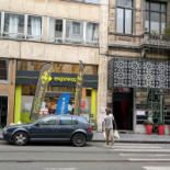 Carrefour Express Source Exterior