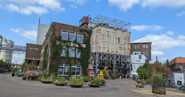 Work Warehouse Exterior