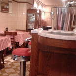 Frituur René À l'intérieur