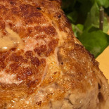 Le Pigeon Noir Nourriture