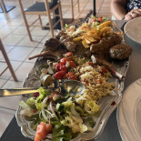 Petros Le Pelican Comida