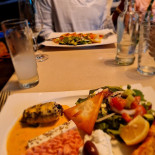 Petros Le Pelican Comida