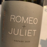 Petros Le Pelican Bebida