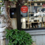 Menelas Ouzerie Extérieur