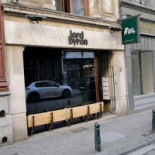 Lord Byron Extérieur