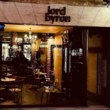 Lord Byron Extérieur