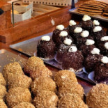 8tea5 Brussels Essen