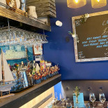 Menelas Ouzerie À l'intérieur