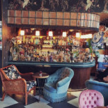 Marcelle Débit De Boissons À l'intérieur