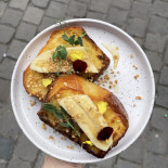 Spread The Moon Comida