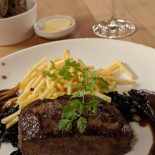 L'atelier De Willy Nourriture