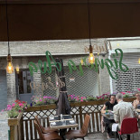 Signora Ava À l'intérieur