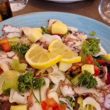 Signora Ava Nourriture