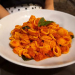 Signora Ava Nourriture