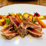 Signora Ava Nourriture