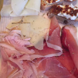 Signora Ava Nourriture