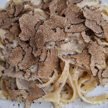 Signora Ava Nourriture