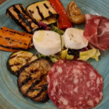 Signora Ava Nourriture