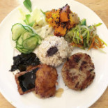 Den Teepot Nourriture