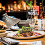 Moeke Den Bosch Bebida