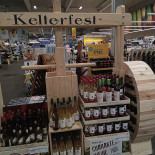 Spread The Moon Dentro