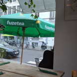 De Bruxelles Et D'ailleurs Extérieur