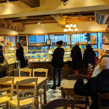 Paul À l'intérieur