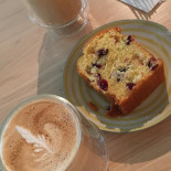 Living Room (being Acquired By A New Owner- Utamu Collective) Nourriture