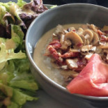 Living Room (being Acquired By A New Owner- Utamu Collective) Nourriture