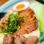 Takumi Chicken Veggie Ramen Kitchen Sainte-catherine Nourriture