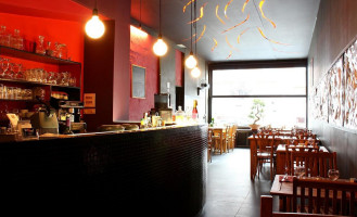 Tapas Y Mas À l'intérieur