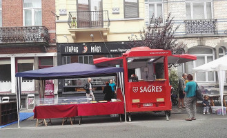 Tapas Y Mas Extérieur