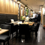 Dilmon La Table D'orient À l'intérieur