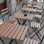 Quel Pain À l'intérieur