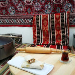 YÖrÜk Çadiri Turkish Brunch, Lunch Dinner À l'intérieur