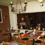 Le Grillardin À l'intérieur