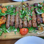 Les Deux Fréres Nourriture