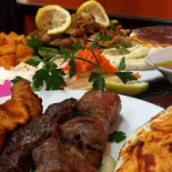 Les Deux Fréres Nourriture