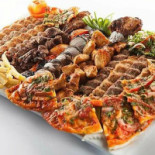 Les Deux Fréres Nourriture